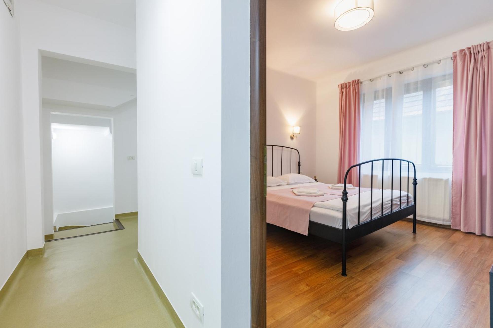 Apartament Modern Brasov Ngoại thất bức ảnh