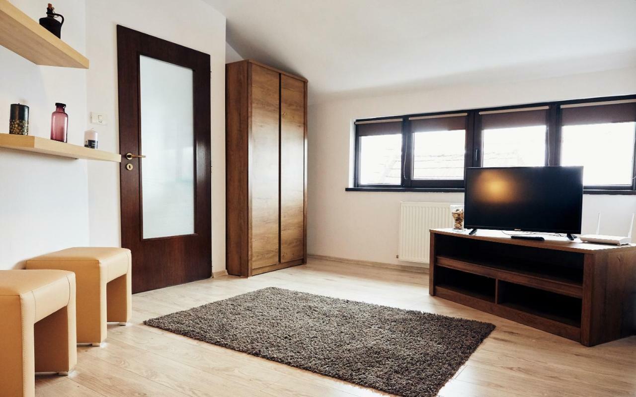 Apartament Modern Brasov Ngoại thất bức ảnh